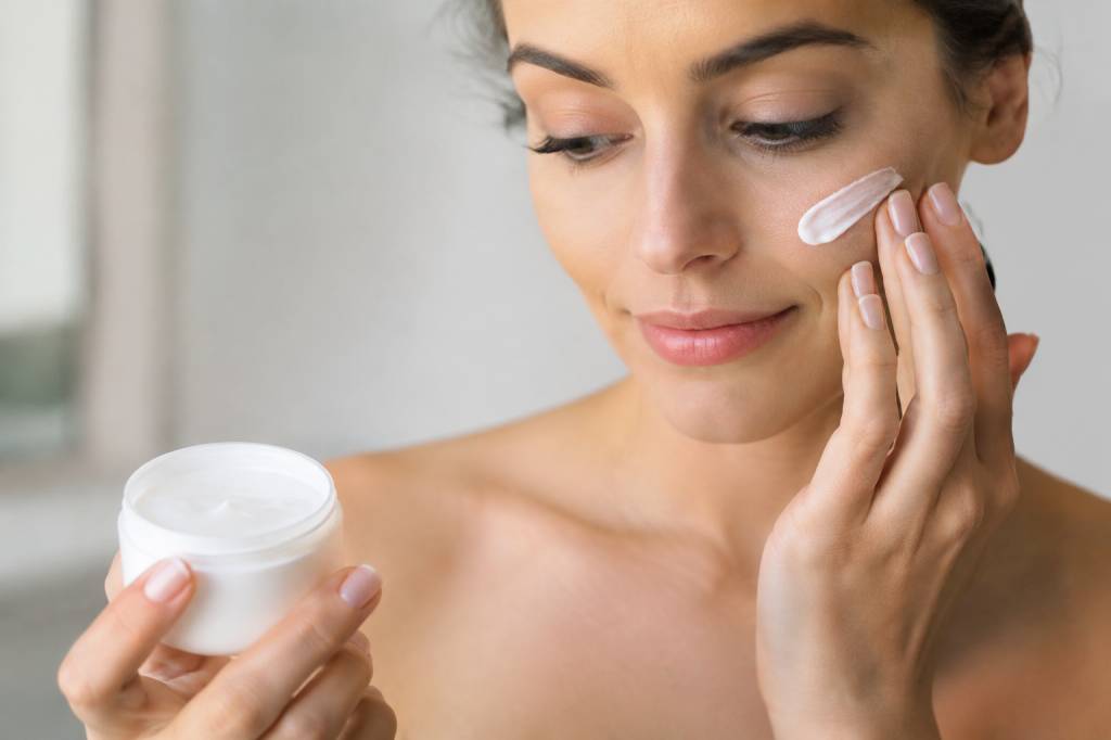Urée : bienfaits et utilisations pour la peau sèche